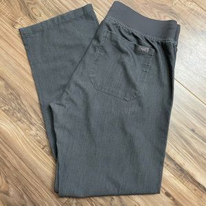 Women’s FIGS Livingston basic scrub pant GRAPHITE